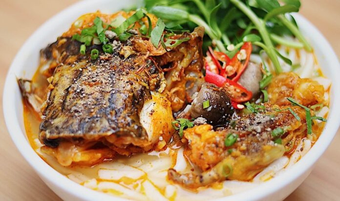Bánh canh cá lóc - món ăn đậm đà hương vị thành Vinh