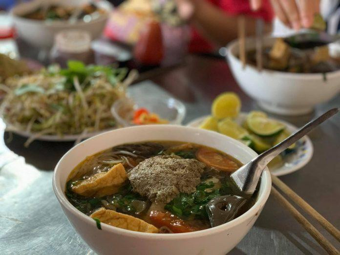 Hình ảnh bún riêu cua Bà Hai Khiêm