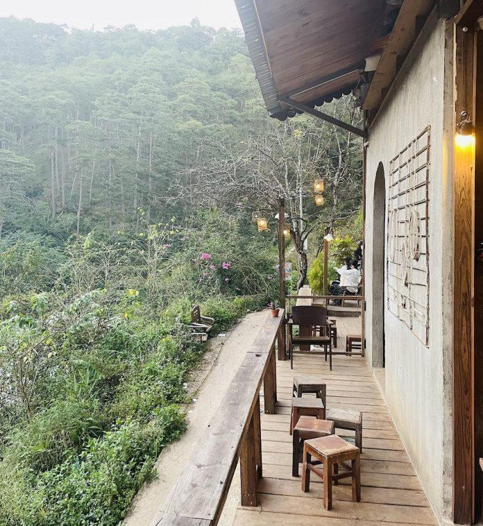 Tổng hợp 15 quán cafe Hồ Tây với view cực chill cho bạn thư giãn