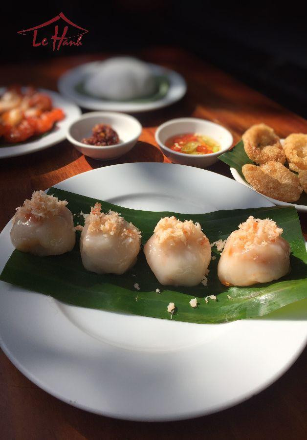 Món bánh khoái thơm ngon tại quán Hạnh