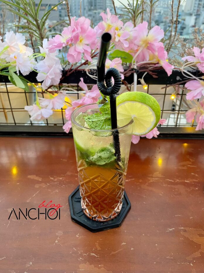 Món Pina Colada tại Vi Vu Rooftop (nguồn: BlogAnChoi)