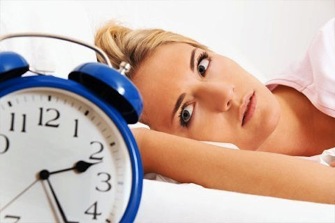 Ngủ nướng thường xuyên có thể làm rối loạn đồng hồ sinh học của cơ thể