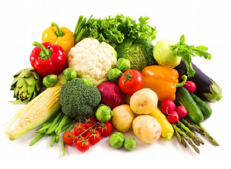 Rau củ tươi ngon trong tủ lạnh