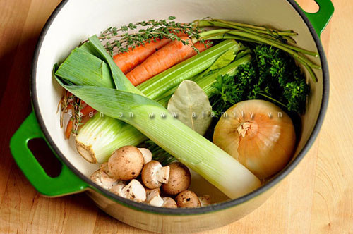 Rau xào đơn giản, ngon miệng và dễ làm tại nhà