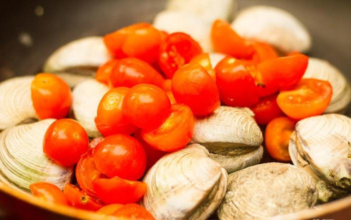 Cách Làm Mì Nghêu Cà Chua Ngon Tuyệt Cho Cuối Tuần
