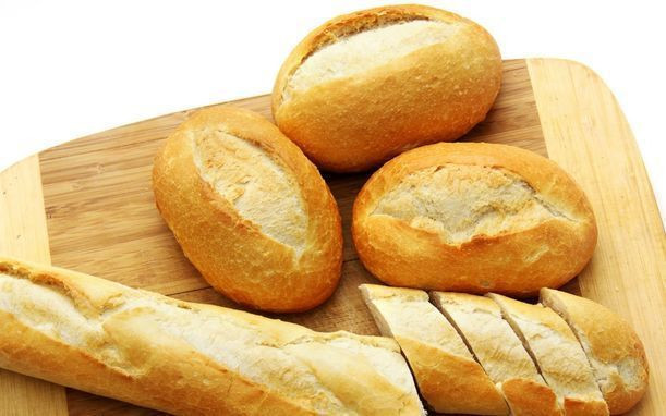 Chuẩn bị bánh mì