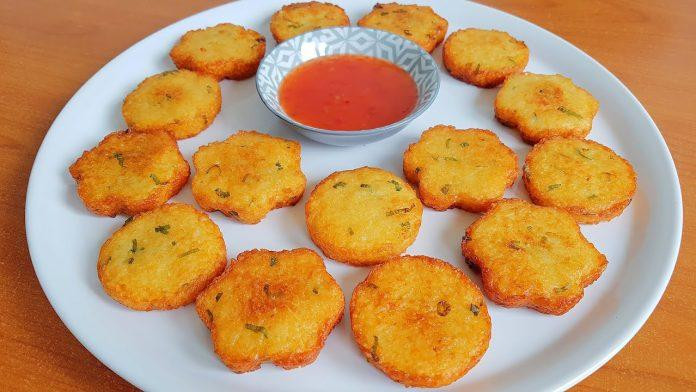 Cơm nguội chiên giòn, vàng đều hai mặt