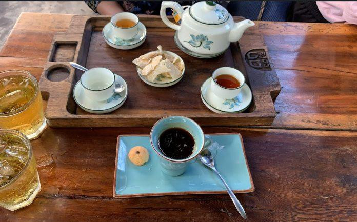 Không gian nội thất mộc mạc tại An Cafe