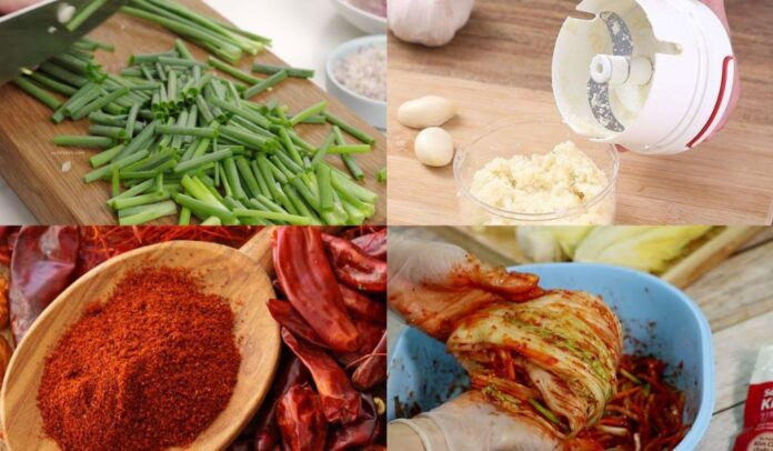 Lá cải thấm đẫm gia vị cay, mặn, chua kích thích vị giác và tiêu hóa