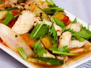 Mực xào chua ngọt hoàn thành