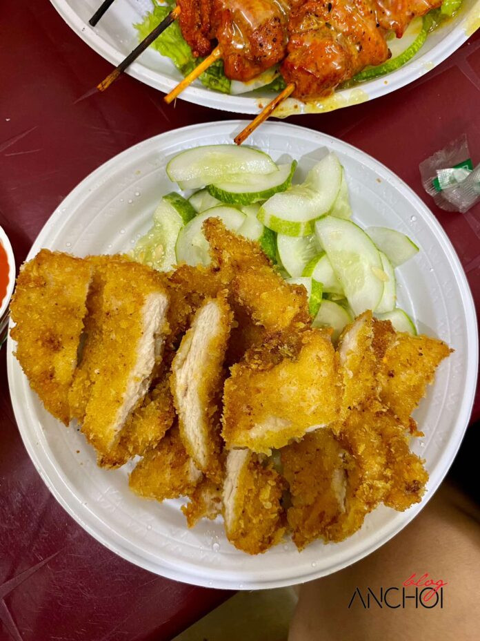 Thịt nướng phô mai kiểu Thái hấp dẫn với lớp phô mai nóng chảy kèm thịt nướng đậm đà
