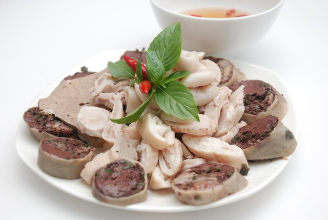 Tiêu thụ quá nhiều lòng lợn có thể làm tăng nguy cơ mắc các bệnh chuyển hóa