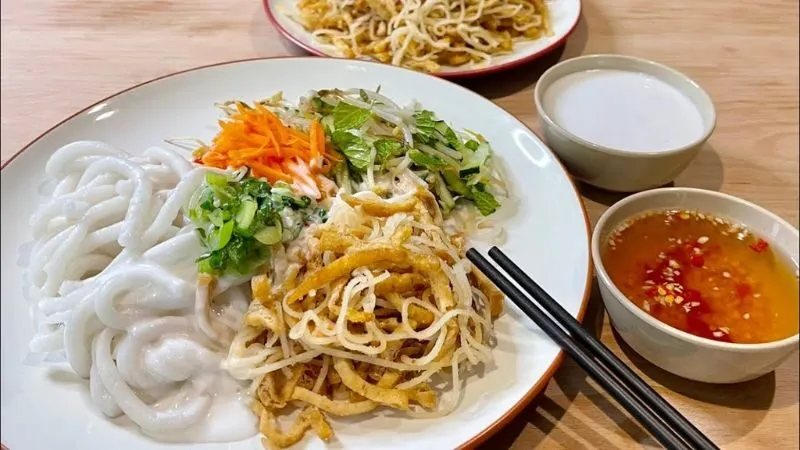 banh-tam-bi-suon-chay