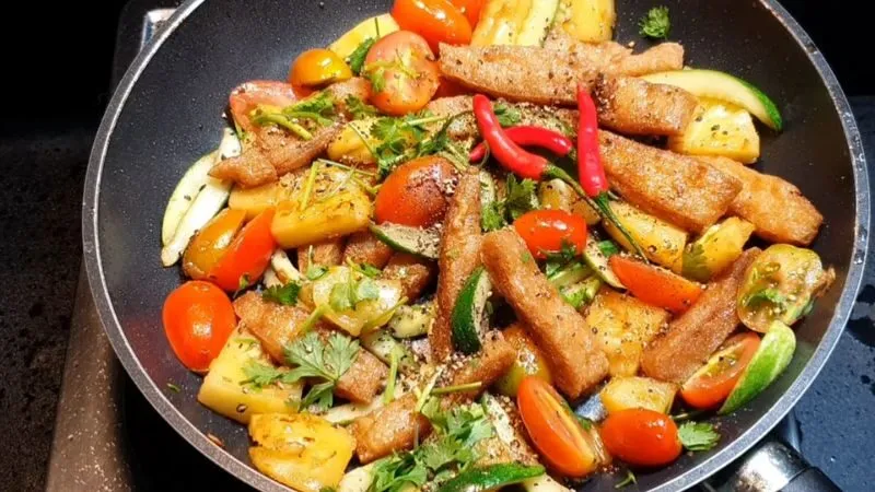 suon-chay-xao-chua-ngot-kieu-truyen-thong