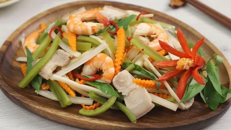 Các món gỏi và salad giòn rụm