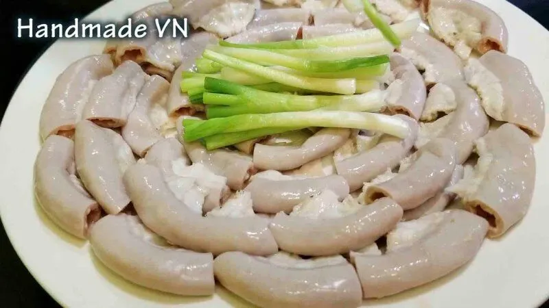 Mẹo luộc lòng bò trắng, mềm và không bị dai